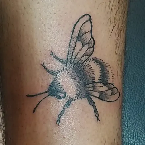Bumblebee tattoo, by Kayla Grimwood